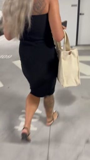 Candid milf feet white toes walking