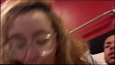 Filha do prefeito traindo seu namorado com o amante jogador no motel