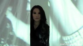 Watch thrilled Asa Akira's scene