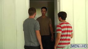 Rafael simultaneously plows two eager twinks with his cock