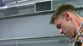 guyzin2rubber, rubber pig