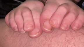 LONG NATURAL TOENAILS GRIP FOOTJOB - HD