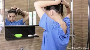 Dildo Helps to Take a Shower