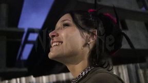 fiz um drink pra uma desconhecida e ela deixou eu gravar ela mamando minha pica toda