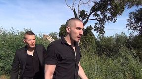 malfrat tatoue se fait demonter en puissance les orifices par son garde du corps - agents x - scene 2