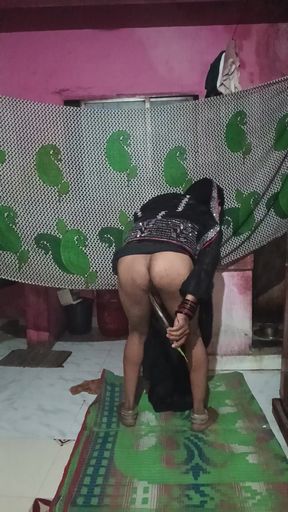 Deshi Madhuri bhabhi crasdreshing