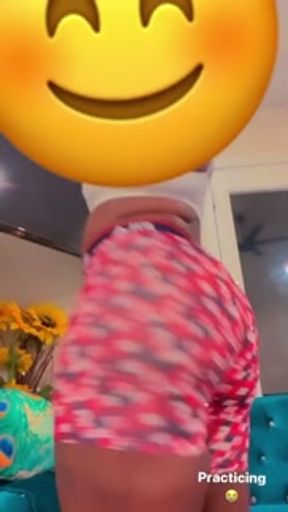 Shaking ass cuz why not
