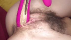 ”Only her fingers & a big dildo!”