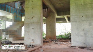 Beruang amatur di khalayak ramai rakaman buatan sendiri mendapat fucked mentah dengan pancutan mani muncrat yang besar