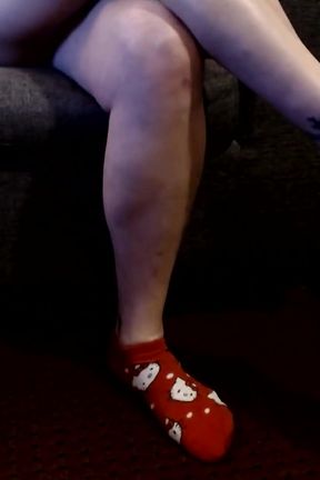 Natural Red Ankle Sock Removal