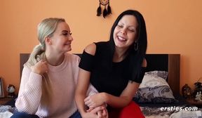 Ersties - Heies lesbisches Date mit Victoria P und Julia P