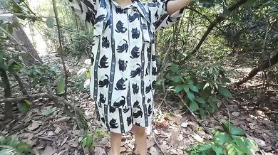Thai teen squirts wild in forest piss session