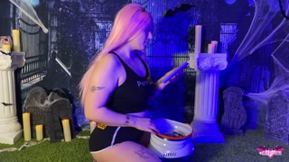 Halloween Cosplay Curse 2020 Pornhub Contest OmankoVivi Mr Hankeys Toys