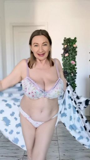 Hot Busty Mature