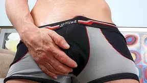 Brendens Chiseled Physique Fuels Fiery Gay Desire – Steamy Mature Moments