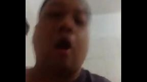 Thằng gi&agrave_ nứng cặc đăng video thủ d&acirc_m l&ecirc_n Facebook của người kh&aacute_c