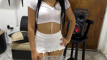 Bailando Regueton con mi Hermosa Hijastra y Luego le Hice Su Primer Anal Duro - Mi Padrastro me Follo por el Culo y Me Gusto