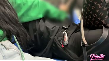 ELA N&Atilde_O AGUENTO VER O VOLUME MARCANDO E ME MAMOU DENTRO DO METRO DE SAO PAULO