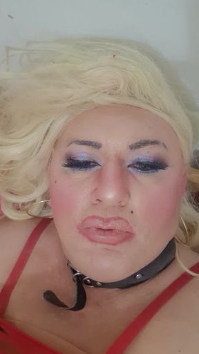 Pretty sissy pluged her pussyasshole with crystal plug