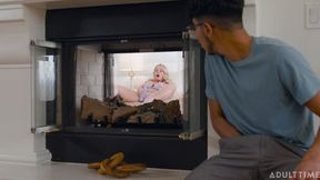 ”CAUGHT FAPPING How's It Feel When I Hold It?- Diego Perez, Sadie Summers”