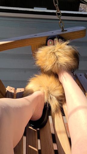 Spring Feet Furry Slides