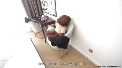 Сводная сестра застукала за дрочкой и позволила мне кончить на ее большие сиськи