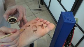 Lio - Licklish chocolate soles (UHD)