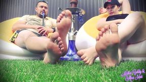 Red light, green light over sweat feet of alpha couple! Long edge play & total orgasm control