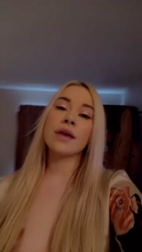 Autumn Saunders sub to my of cutieautumn1111