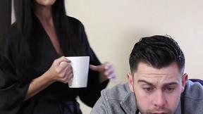 ”India Summer's trimmed muff is drilled by her gifted stepson”