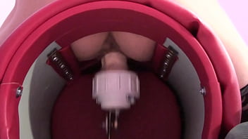 Marie Madison gets fucked by a machine and cums repeatedly