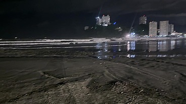 FOMOS PROCURAR AVENTURA NA PRAIA E TRANSAMOS NA BASE DO SALVA - VIDAS... SERÁ QUE FOMOS FLAGRADOS?
