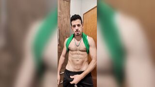 Muddy Chat: provocando o viadinho da academia