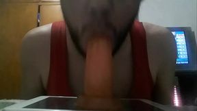 Chupando el juguete de mami 3