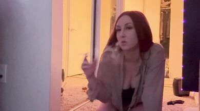 MILF italiana sesso su tacchi e sigaretta sola che respira forte