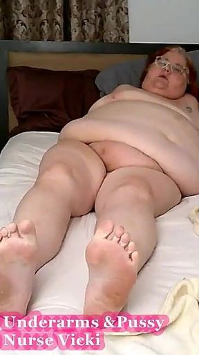 Nurse Vicki Shows off Her Dirty Feet to You as Well as Her Hairy Underarms and