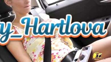 In Car drive in centrum Town watch Porn on my Mobile and masturbate