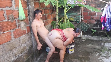 VECINO ENTRA AMI CASA Y ME MIRA EN EL JARDIN ESTO PASO PARTE 2/2