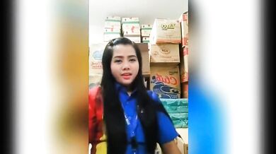 Cantik cewek indo live gila digudang karyawan indomaret