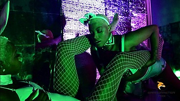 Alice in Wonderland Honey x Imani the MuseOfficial