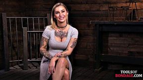 Big ass tattooed babe pussytoyed hard