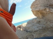 HANDJOB SLUT BEACH: dickflash for a slutty little bitch and she can't resist to make me cum.