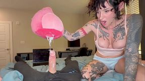 Spying boyfriend stuffs girlfriend's stuffed big ass
