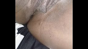 Sei que voc&ecirc_s amam quando eu brinco com a minha cona molhadinha