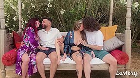 Full House Of Love Of 3 Filthy Swinger