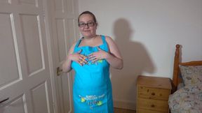 Naughty cleaner in Apron and Pantyhose