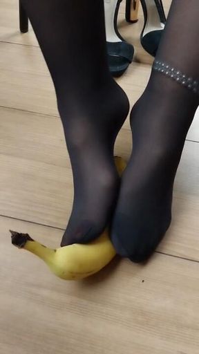 Feet and banana.