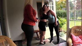 Three PAWGS eating pussy and fisting