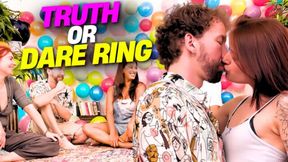 Berlin's girls undressing movie by Ersties