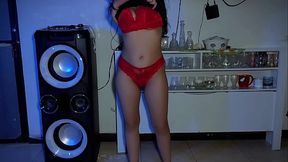 Shows Off Her New Lingerie To Fuck The Neighbor